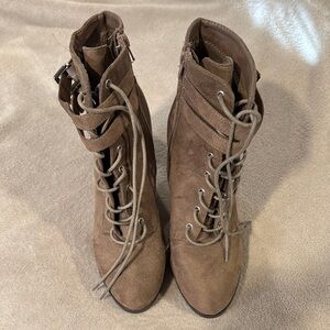 Women's Brown Lace-Up Ankle Boots